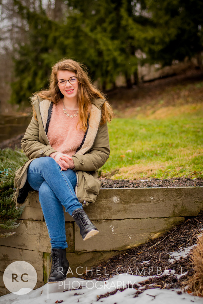 Senior portrait of a young woman sitting in Solon Ohio